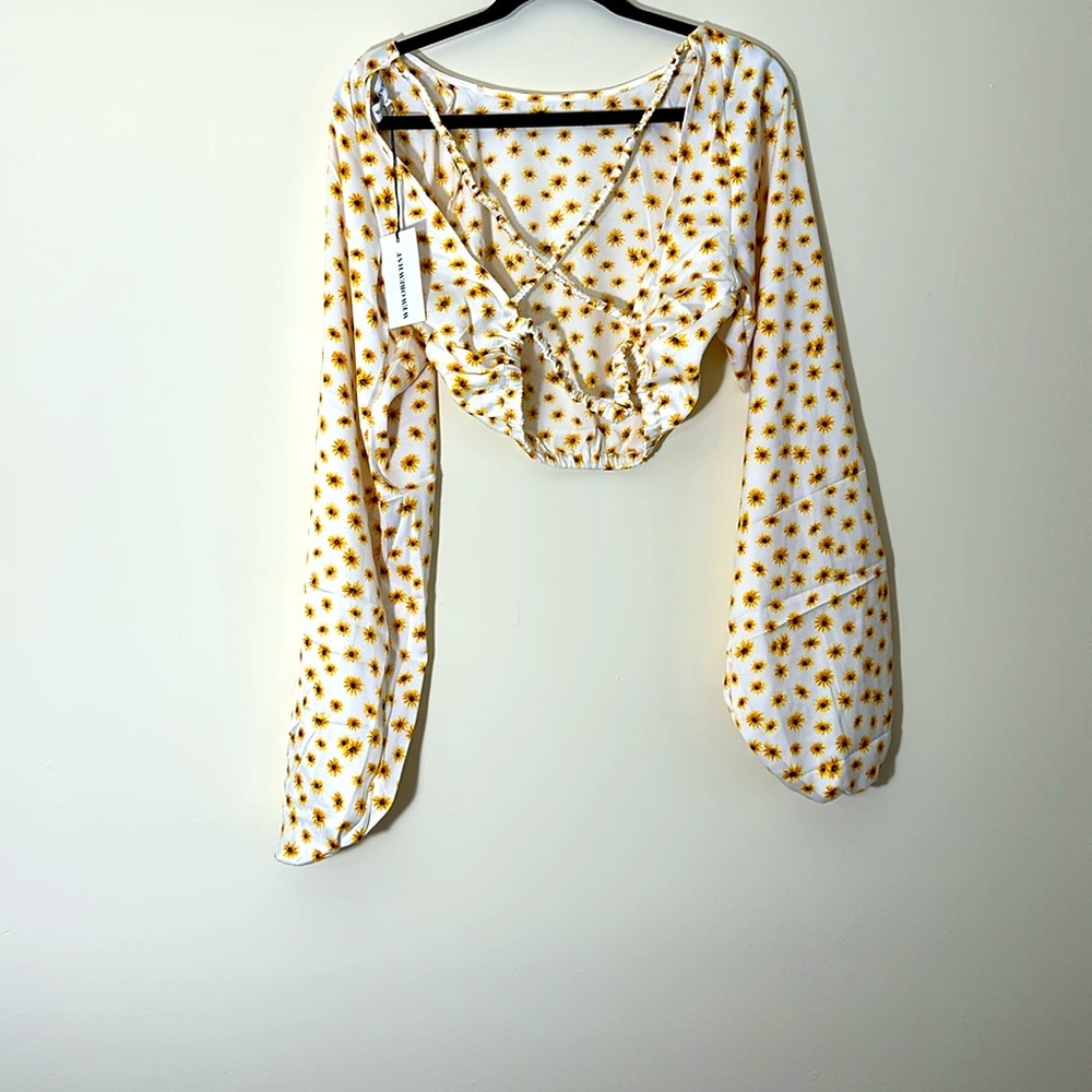 Weworewhat Daisy balloon Sleeve Crop Top size L NWT - Picture 5 of 9